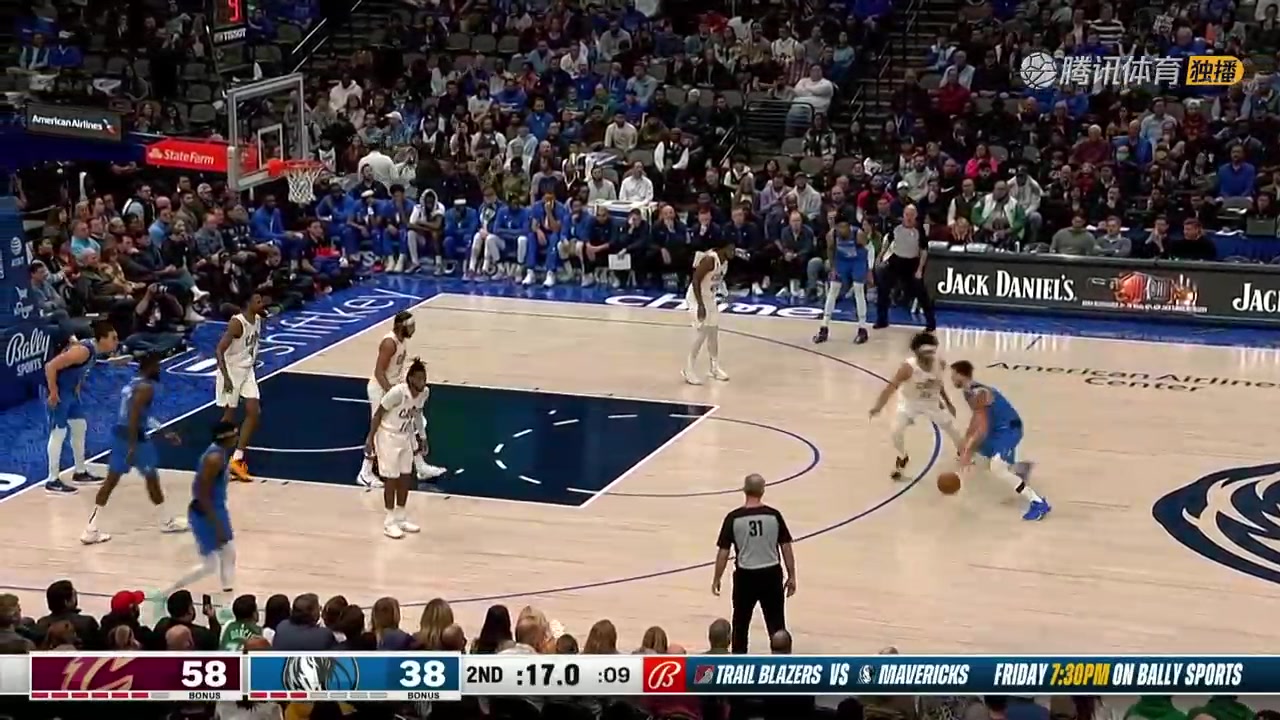 魔術(shù)師附體！東契奇神仙不看人背傳 畢竟周最佳助攻TOP10！